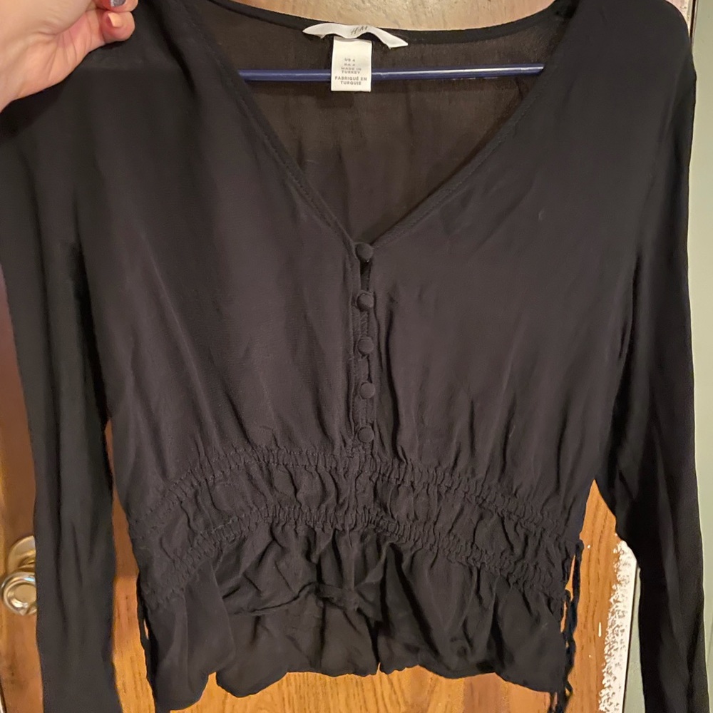 Black long sleeve crop top